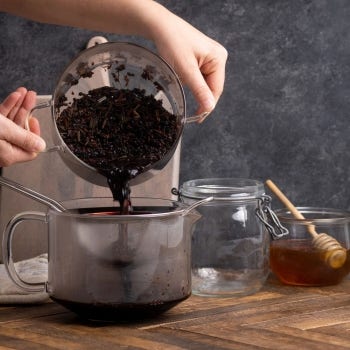 Elderberry Syrup with Cinnamon, Ginger and Cloves