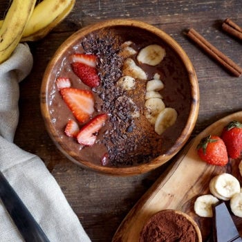 Cacao Chia Smoothie Bowl with Cinnamon