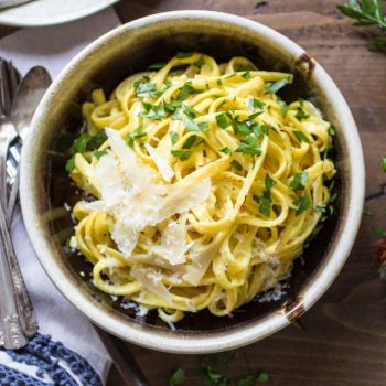 Fettuccine with Saffron Cream Sauce